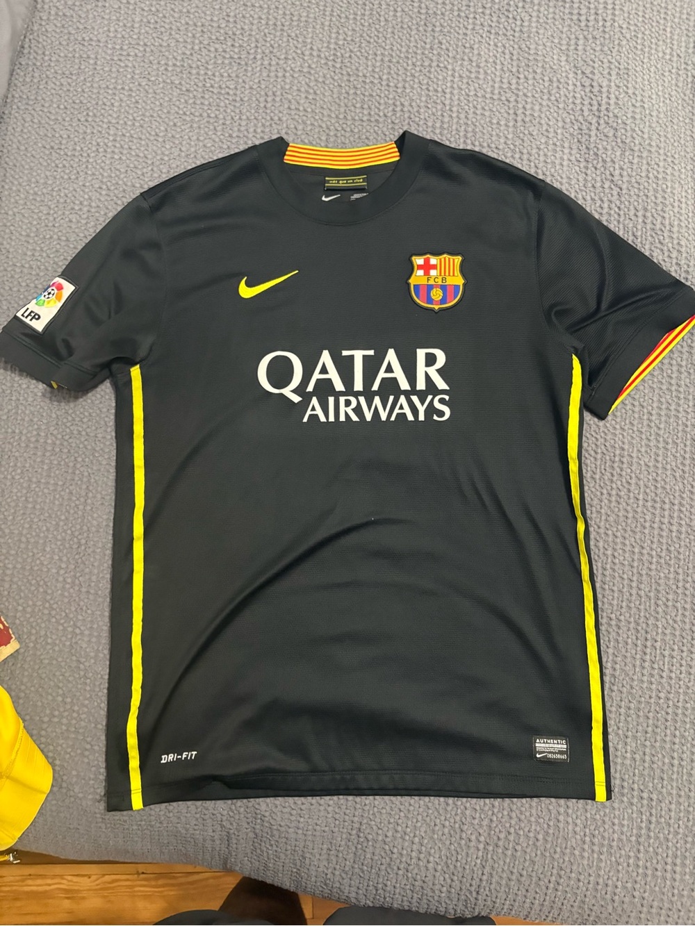 FC Barcelona 2013/14 Third Jersey Messi - Large